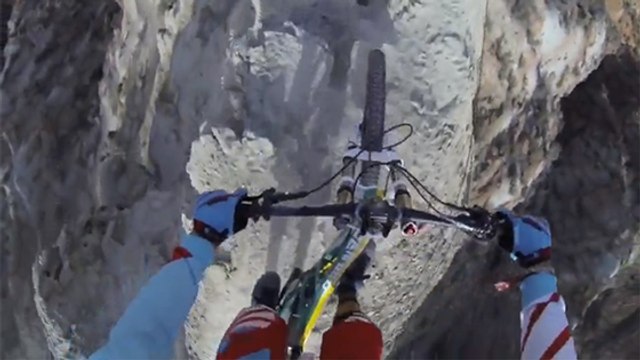 Vivez une descente de Mountain Bike freeride comme si vous y étiez