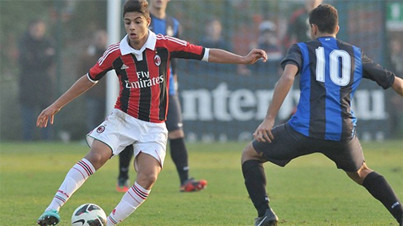 Le but exceptionnel du prodige Hachim Mastour avec les jeunes du Milan AC