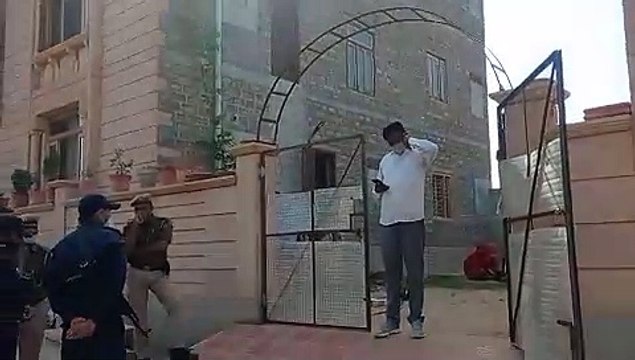 Firing : अमरीका (America) की तरह अब यहां भी होने लगी फायरिंग, देखें यह video