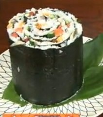 Découvrez la fabrication du plus gros sushi du monde en vidéo