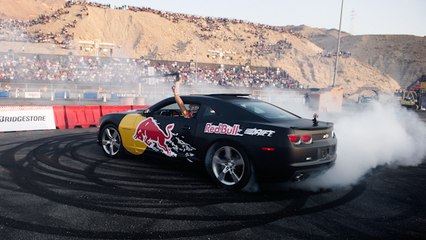 Les images hallucinantes d'une compétition de drift en caméra embarquée