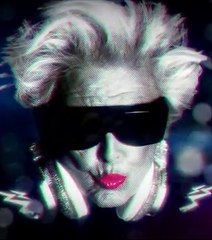 Mamy Rock, un DJ de 69 ans qui enflamme le public