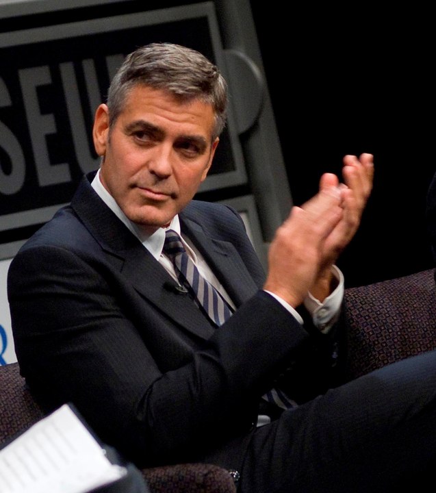 Une ONG parodie la publicité "What else?" de Nespresso