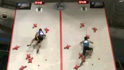 Un nouveau record du monde incroyable en escalade de vitesse