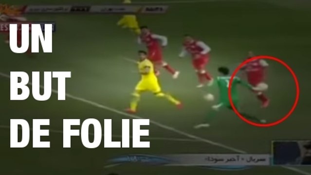 La passe décisive à la main incroyable de 70 mètres d'un gardien de but en Iran