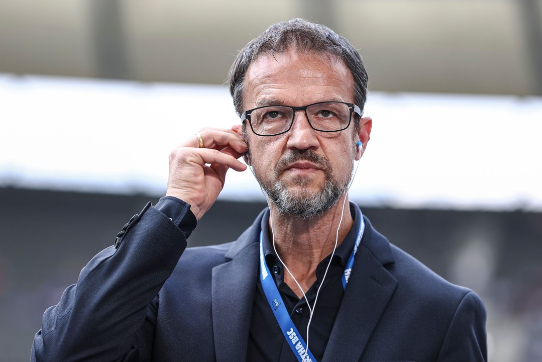 Bobic: 'Viele lesen eh nicht, die posten nur'