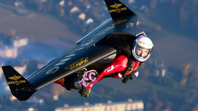 Jetman, l'homme qui volait comme un oiseau grâce à son Jetpack !