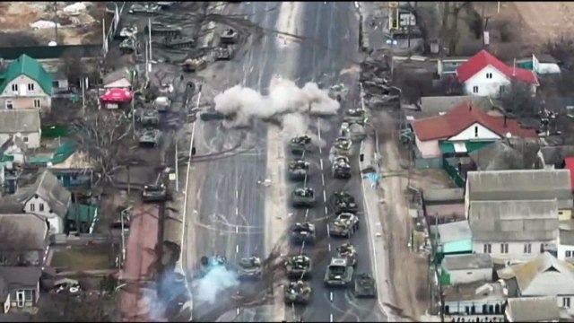 Com as tropas russas à porta, Kiev refugia-se nos subterrâneos
