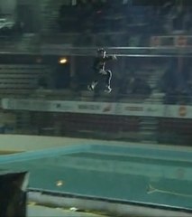 Le record du monde de saut en roller battu
