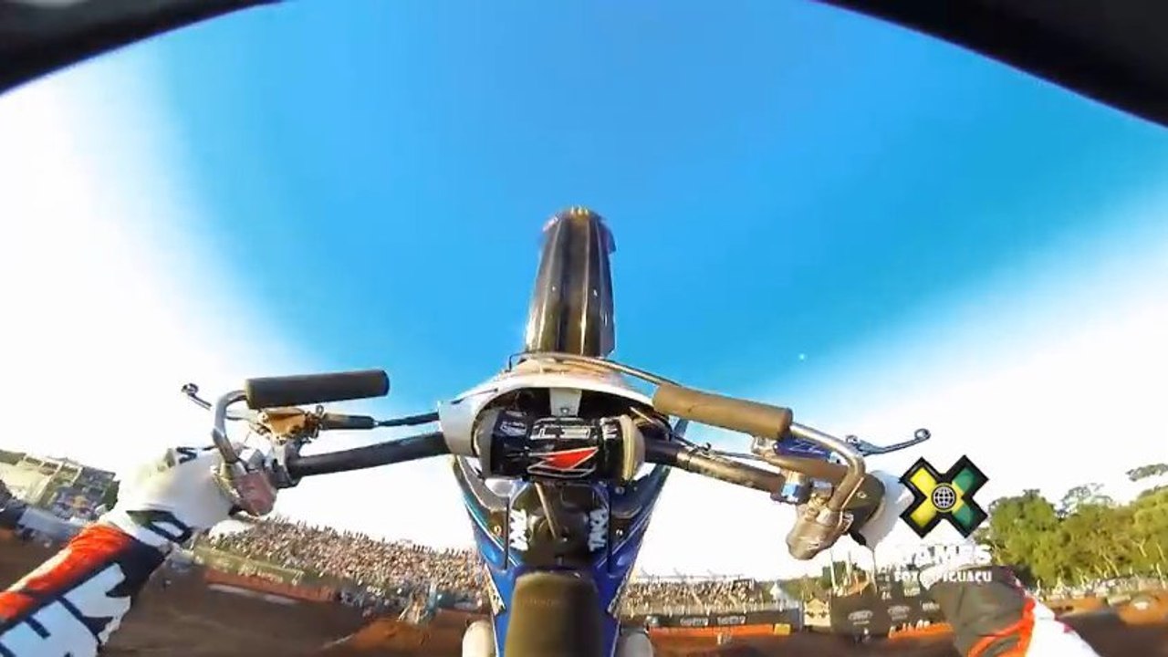 Le freestyle sensationnel de Taka Higashino en motocross filmé en caméra embarquée