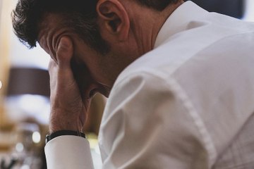 ما هي حقيقة صور ماكرون بعد اتصال بوتين؟