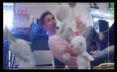 Michel Ancel se fait attaquer par les Lapins Crétins