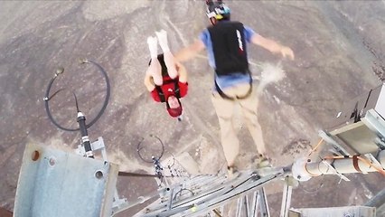 Basejump : neuf frontflip en sautant d'une tour filmés en caméra embarquée