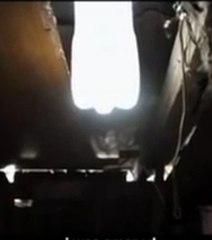 Des bouteilles d'eau pour éclairer les bidonvilles