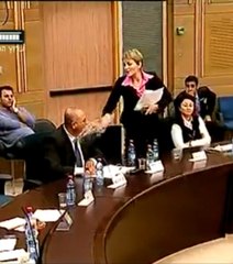 Israël : une députée jette un verre d'eau à son collègue en pleine séance