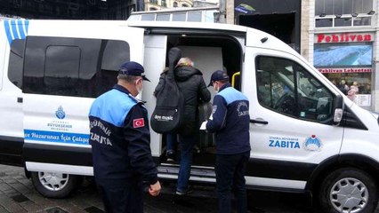 Taksim'deki evsizler barınma merkezlerine yerleştirildi