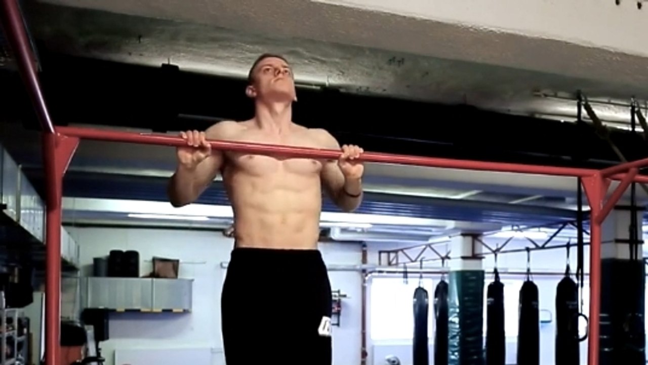 Un entraînement très intense avec plusieurs variations de tractions