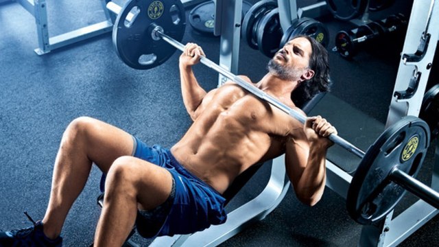 Joe Manganiello, la star de True Blood, s'entraîne comme un dingue