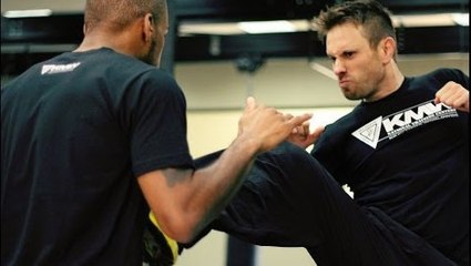 Krav Maga: Comment se débarrasser d'un adversaire en un coup de pied ?