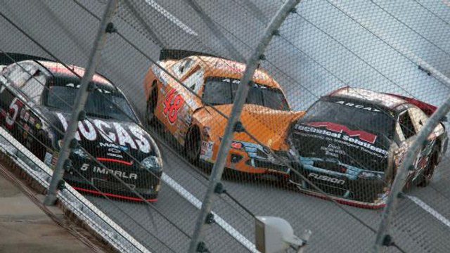 Le crash impressionnant de Brad Smith en Nascar