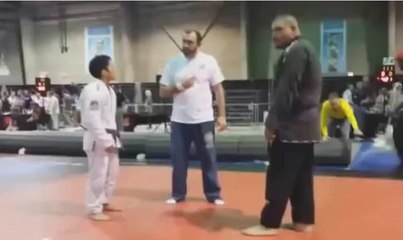 Jiu-Jitsu : Qui va, de David ou de Goliath, gagner ce combat déséquilibré ?