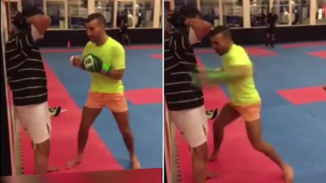 Un entraînement sur un punching-ball ... humain !