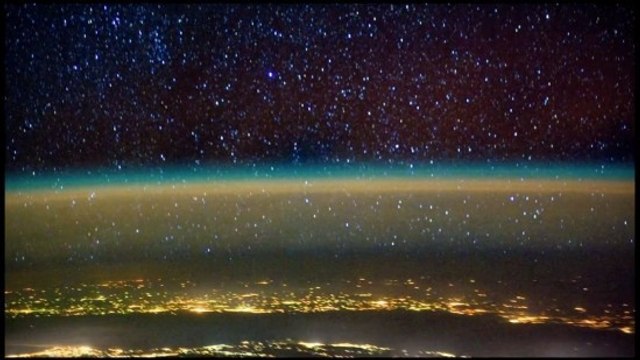 La Terre filmée depuis l'espace grâce à une station spatiale internationale