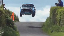 Rallye : Un joli vol plané suivi d'un beau rattrapage sur un saut à haut risque !