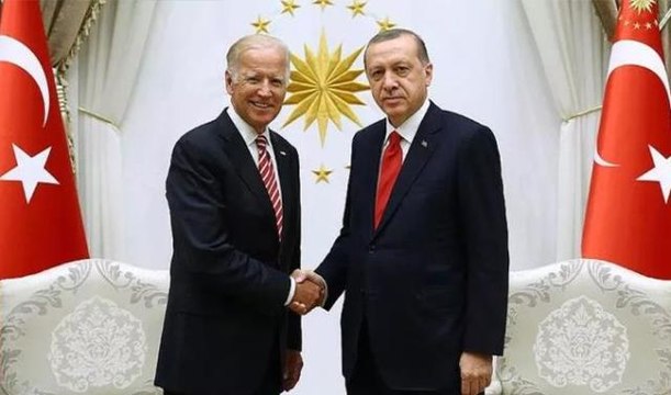 Son Dakika: Cumhurbaşkanı Erdoğan, Rusya-Ukrayna savaşıyla ilgili ABD Başkanı Biden ile 45 dakikalık bir telefon görüşmesi gerçekleştirdi