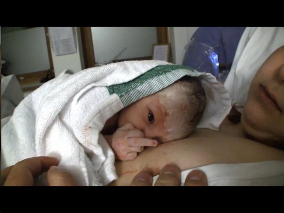 Ce bébé vient de naître et vous dis déjà "Fuck"