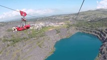 La tyrolienne la plus rapide du monde vous propulse à 160km/h