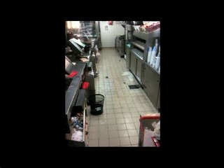 Un restaurant Quick envahi par les souris à Paris