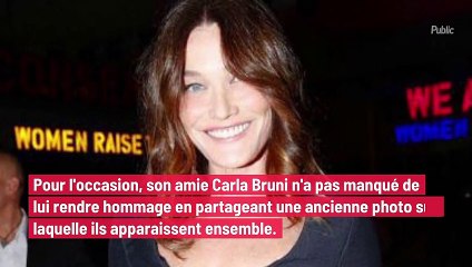 Carla Bruni: un cliché étonnant refait surface sur la toile !