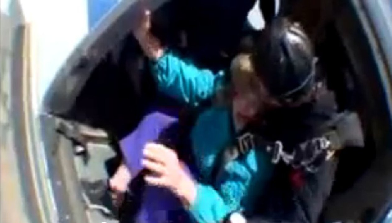 Cette mamie de 80 ans ne veut pas sauter en parachute