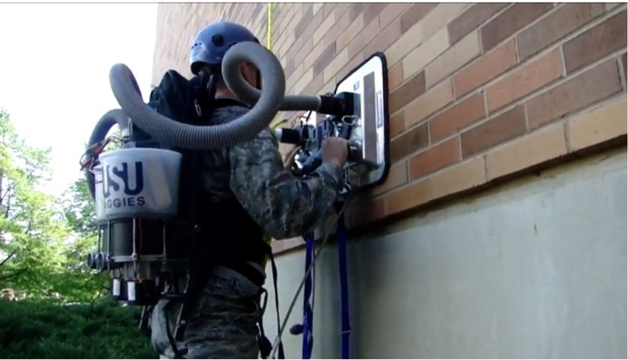 Avec ces ventouses, il est possible de grimper sur les murs !