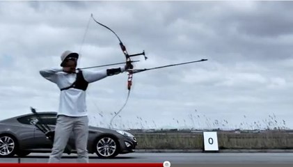 Qui est la plus rapide : une flèche ou une Hyundai ?