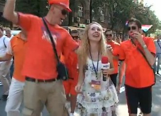 Euro 2012 : Une journaliste malmenée par des supporteurs néerlandais