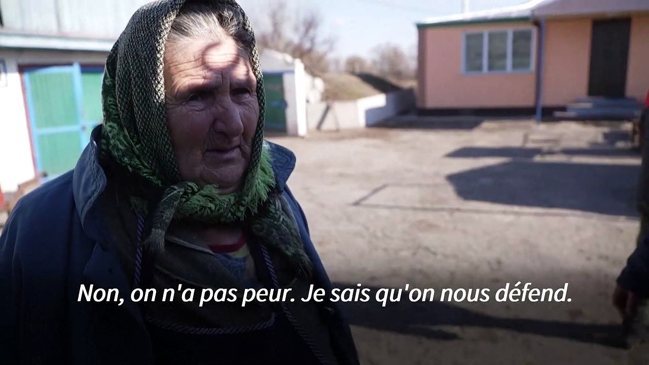 "Pourquoi devrais-je partir ?" Des Ukrainiens près du front craignent l'avancée russe