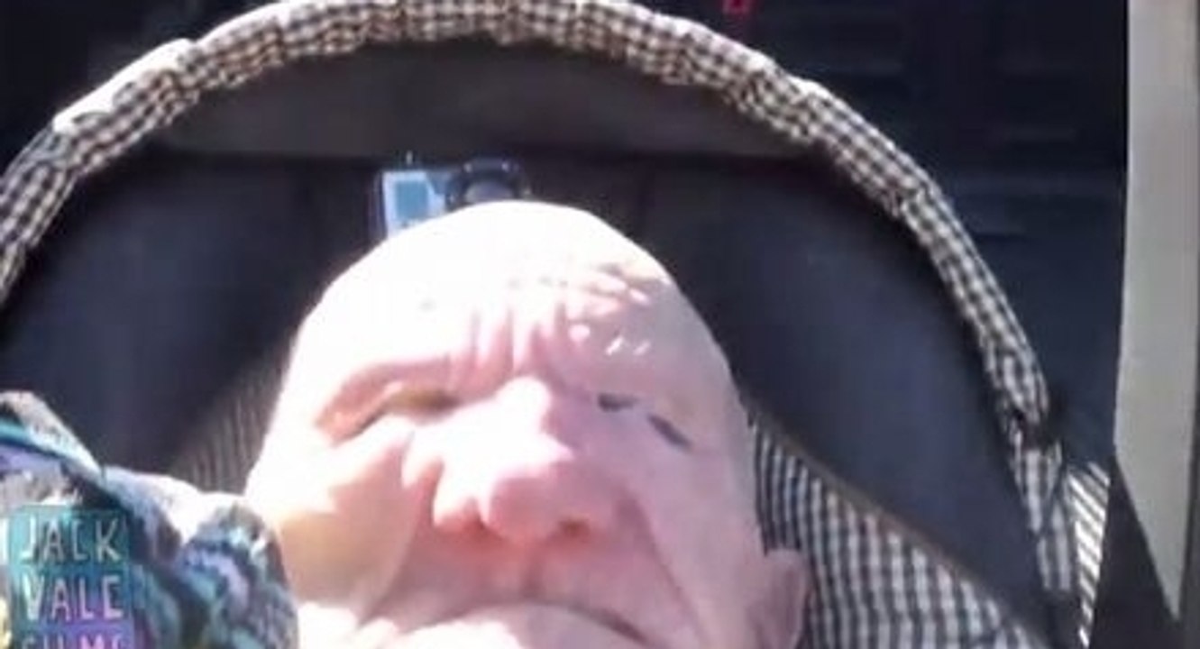 Ce bébé vous file une peur bleue
