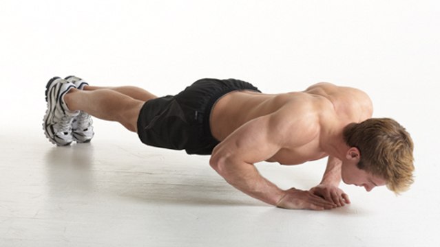 Pompes diamant : comment réaliser l'exercice correctement pour se muscler les triceps