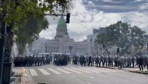 Acuerdo con el FMI en el Congreso: el accionar de la policía frente a los manifestantes