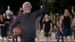 Kyrie Irving se déguise en vieillard et défie une autre star NBA sur un terrain de basket