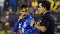 Neymar : découvrez son de drôle geste envers l'arbitre en fin de match