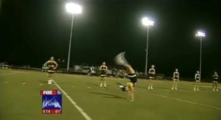 Record : regardez cette pom-pom girl faire 35 back flips en 30 secondes