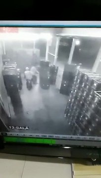 Homens assaltam Banco de Caixas da Ceasa de Caratinga e dão tiros para o alto