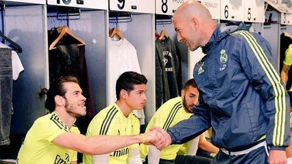 Real Madrid : Zinedine Zidane rencontre pour la première fois ses joueurs dans le vestiaire