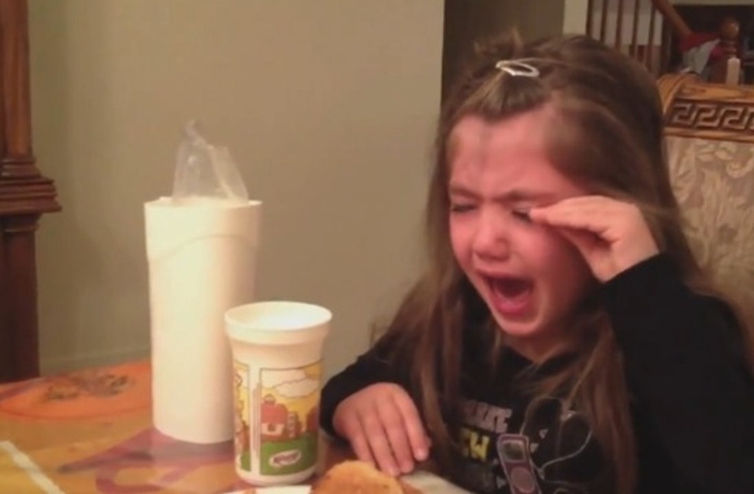 Regardez la réaction de ces enfants quand ils découvrent qu'ils n'ont plus de bonbons d'Halloween