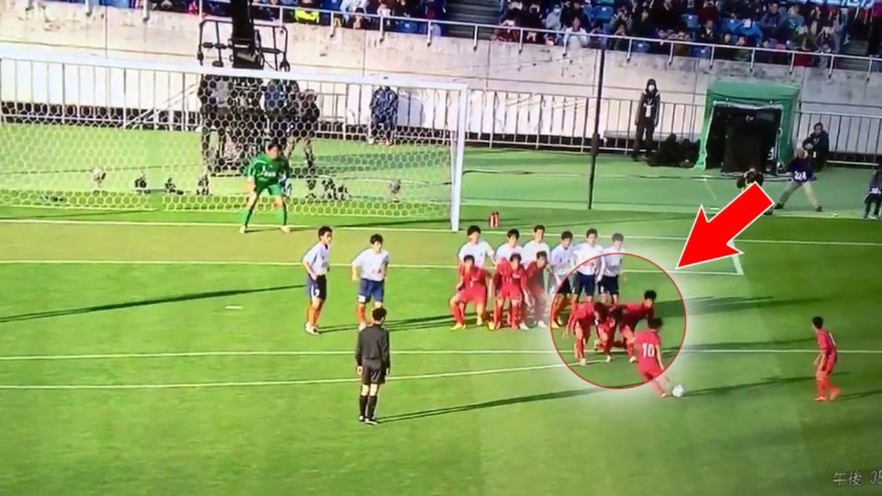 Japon : Une combinaison vraiment folle sur coup-franc