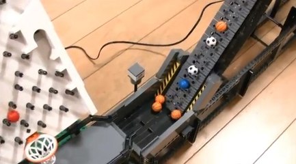 Voici la machine robotisée en Lego la plus complexe du monde