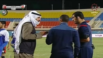 Un cheikh supporter d'Al Jahra fait dégénérer un match en frappant l'arbitre